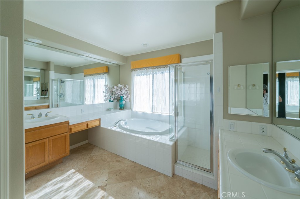 MLS #OC26122378 image #16