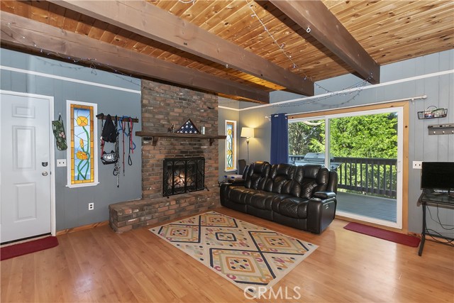 Detail Gallery Image 6 of 45 For 197 Weisshorn Dr, Crestline,  CA 92325 - 4 Beds | 3 Baths