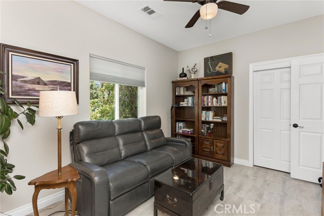 Image 43 of 64 For 38736 Oak Glen Road