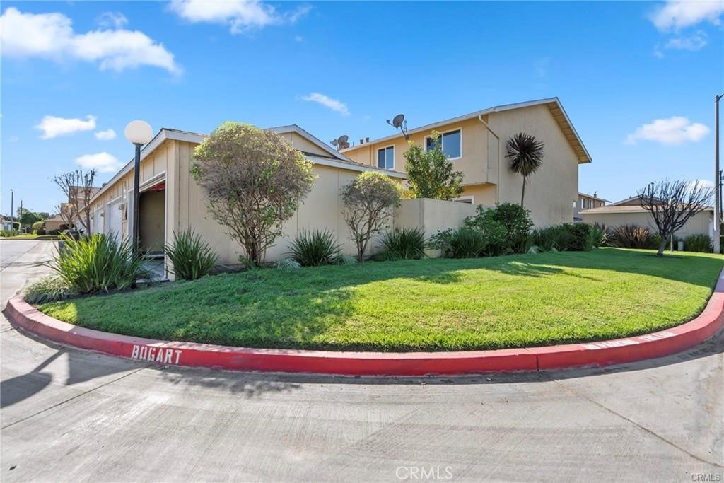 15879 Bogart Ct