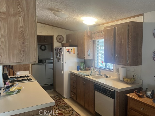 1104 Shawnee, Redding, CA, 96003 1104 Shawnee, Redding, CA, 96003