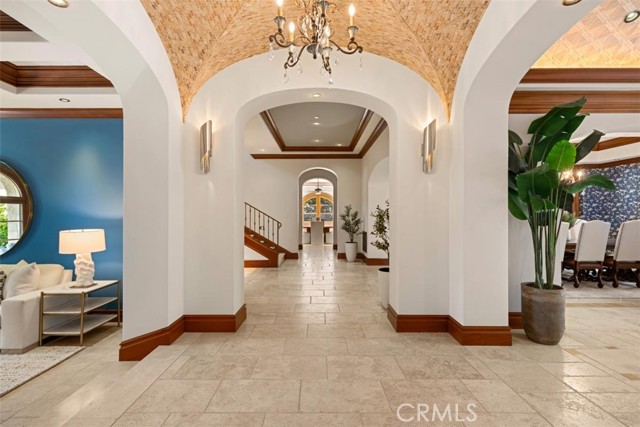 97 Canyon Creek, Irvine CA: https://media.crmls.org/medias/75814012-a2c5-46ea-9751-c5f017f8c47e.jpg