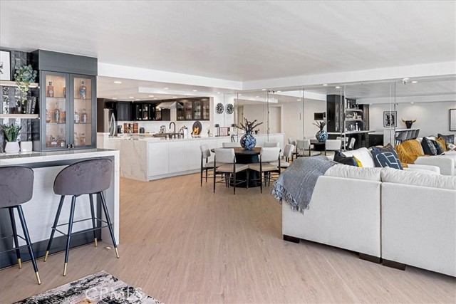 Detail Gallery Image 8 of 50 For 410 Corto Ln #9,  San Clemente,  CA 92672 - 2 Beds | 3 Baths