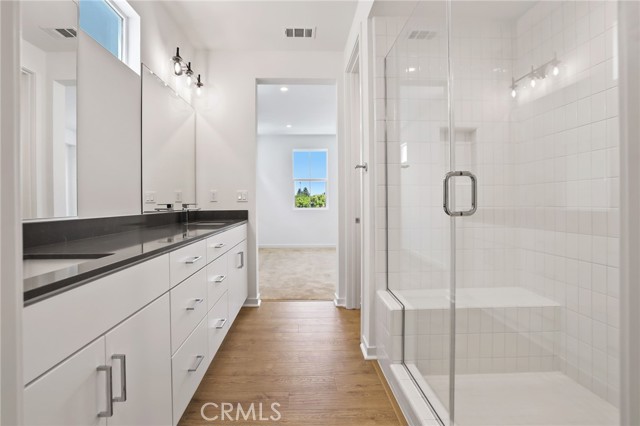 139 Jessup Way, Tustin CA: https://media.crmls.org/medias/7584820a-e0d9-469d-b44b-aa2c8c914cdd.jpg