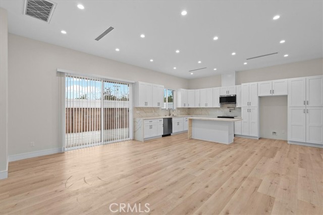 Detail Gallery Image 10 of 33 For 15952 Simonds, Granada Hills,  CA 91344 - 4 Beds | 2 Baths