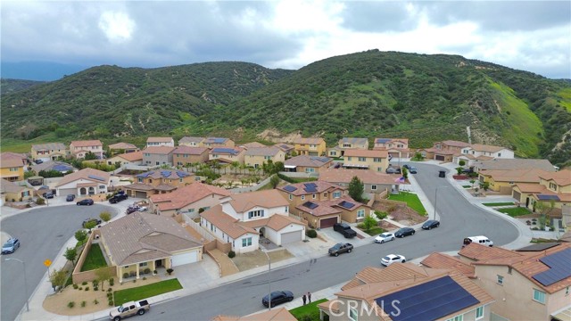 Detail Gallery Image 4 of 29 For 18016 Ribwort Rd, San Bernardino,  CA 92407 - 4 Beds | 3/1 Baths