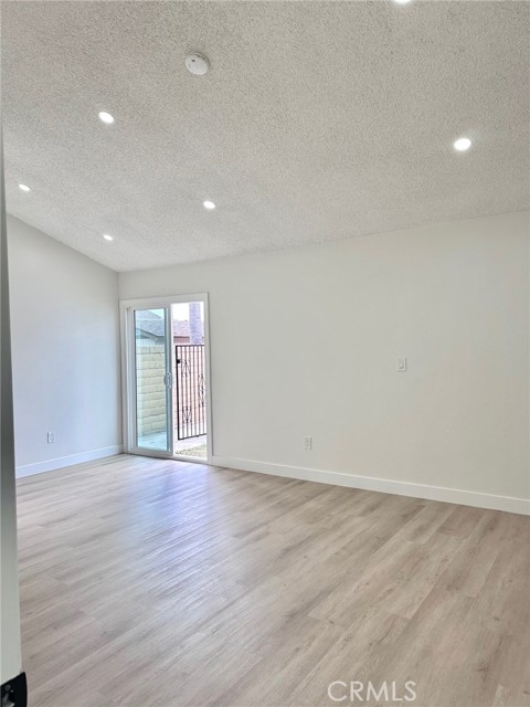 Detail Gallery Image 6 of 23 For 2465 N Idyllwild Ave, Rialto,  CA 92377 - 4 Beds | 2 Baths