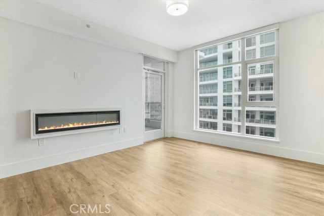 3131 Michelson Drive, Irvine CA: https://media.crmls.org/medias/75890e21-63f3-4e2b-816f-99054a19ba9d.jpg