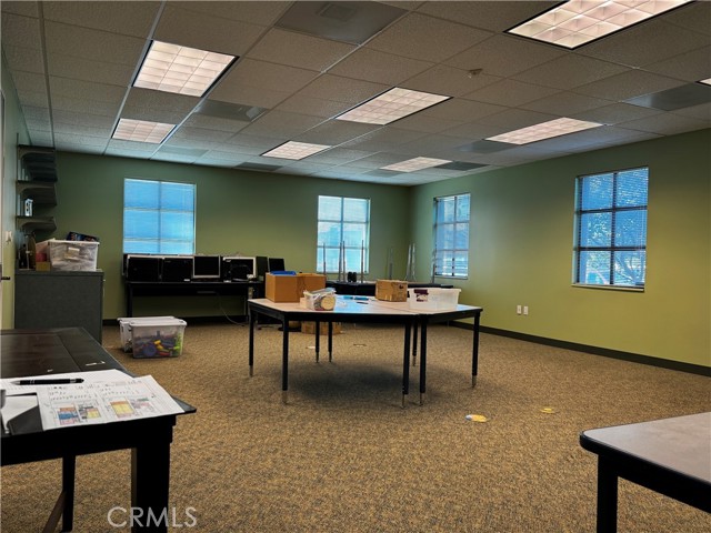 302 S Brand Boulevard, San Fernando, California 91340, ,Commercial Lease,For Rent,302 S Brand Boulevard,CRSR25040520
