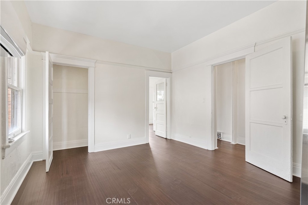 MLS #OC25097887 img 13