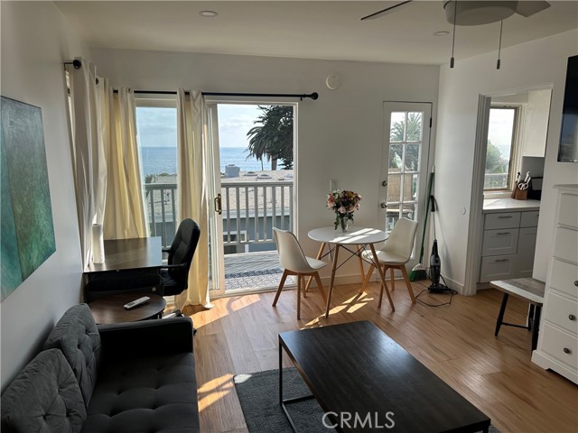 Detail Gallery Image 2 of 18 For 2127 South Coast Highway #3,  Laguna Beach,  CA 92651 - 0 Beds | 1 Baths