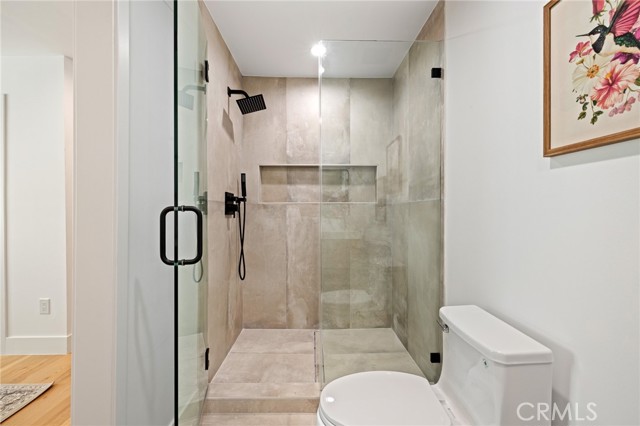 8840 Valjean Avenue, North Hills CA: https://media.crmls.org/medias/758a57cc-89ca-4dc7-9153-1986089b026b.jpg