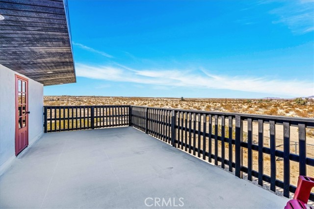 1421 Sunrise Avenue, 29 Palms CA: https://media.crmls.org/medias/758aabce-b43b-42e4-8f0d-aaa4caef8e95.jpg