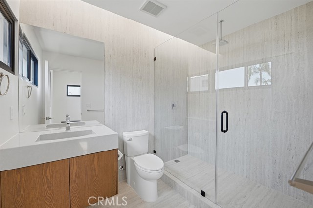 Detail Gallery Image 61 of 72 For 5108 Gordon Ln, San Diego,  CA 92109 - 4 Beds | 5/1 Baths