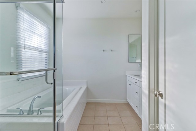 Detail Gallery Image 34 of 49 For 158 Falcon, Irvine,  CA 92618 - 4 Beds | 3/1 Baths