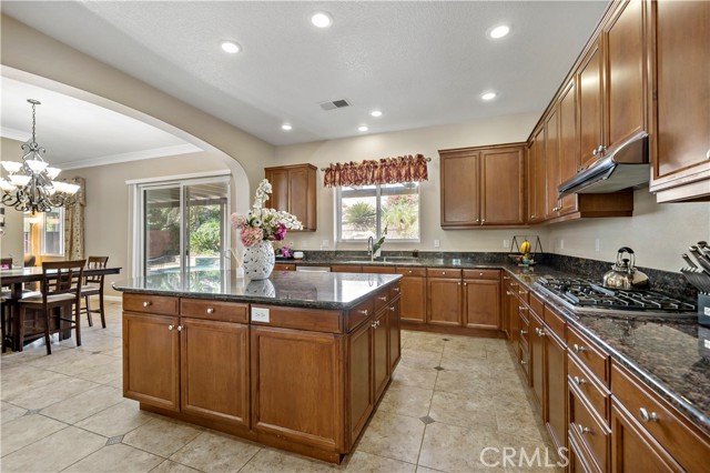 Detail Gallery Image 19 of 62 For 16665 S Peak Ct, Riverside,  CA 92503 - 4 Beds | 3/1 Baths