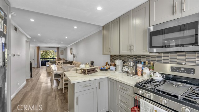 Detail Gallery Image 18 of 39 For 26971 Flo Ln, #153,  Canyon Country,  CA 91351 - 2 Beds | 2 Baths