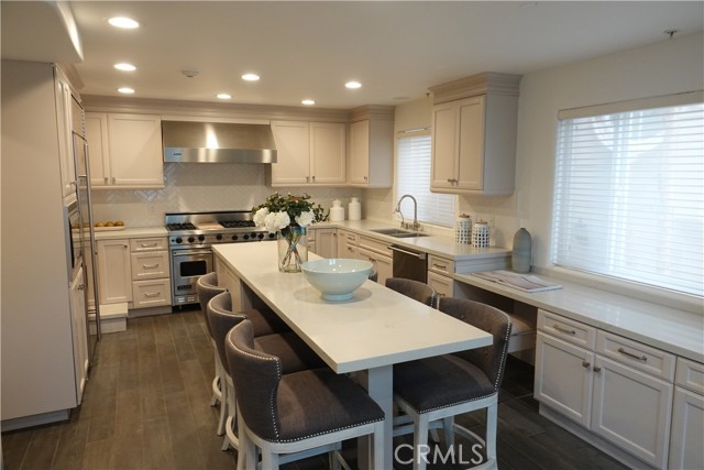 11974 Mayfield Avenue, Los Angeles CA: https://media.crmls.org/medias/758e79dd-5ed5-44d5-b0a6-0226e8bf350d.jpg