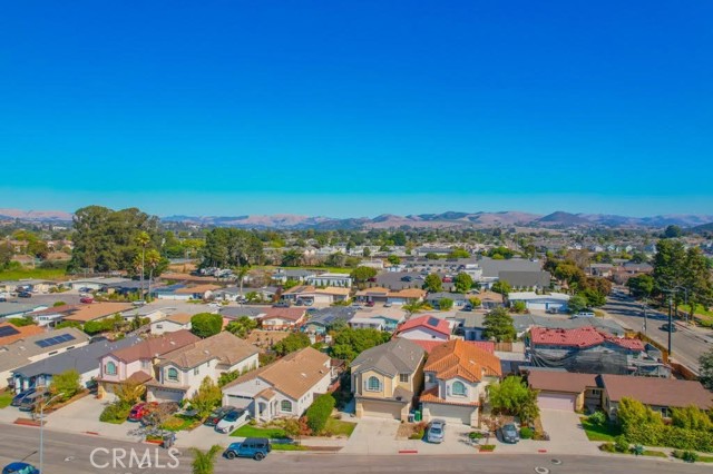 Detail Gallery Image 7 of 17 For 425 Bakeman Ln, Arroyo Grande,  CA 93420 - 3 Beds | 2/1 Baths