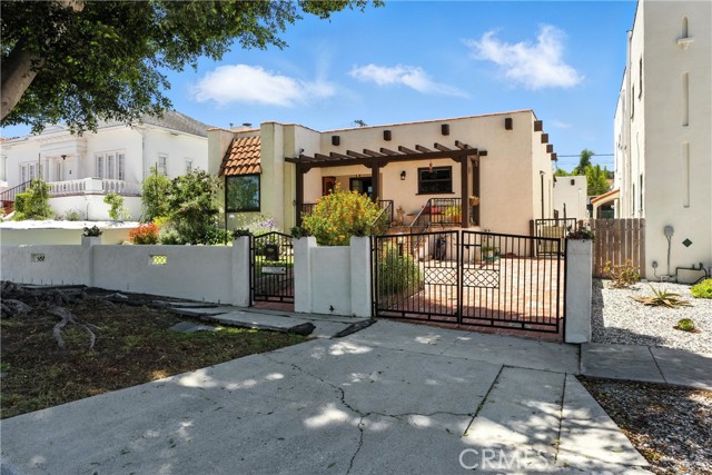1215 S Patton Avenue, San Pedro CA: https://media.crmls.org/medias/758ea9f7-d827-4e83-af82-390a5828c70b.jpg