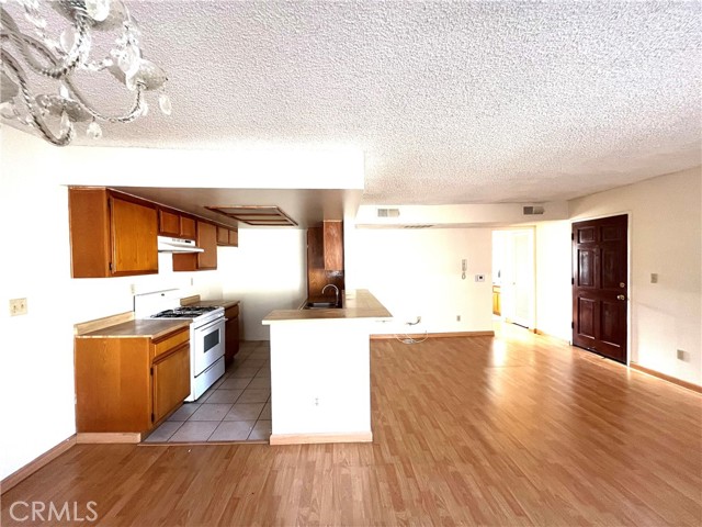 Detail Gallery Image 3 of 12 For 257 E Santa Anita #APT202,  Burbank,  CA 91502 - 1 Beds | 1 Baths