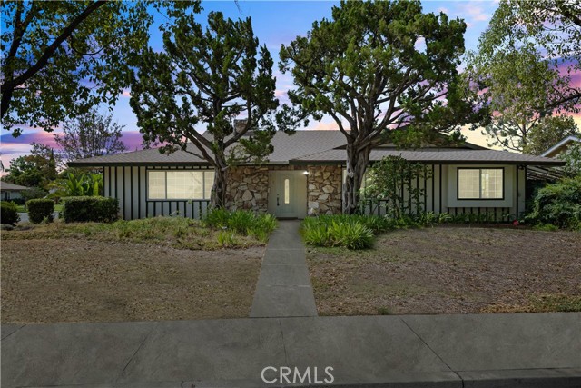 702 Scripps Drive, Claremont CA: https://media.crmls.org/medias/758f1188-9e95-4824-a18d-ca23ef245c01.jpg