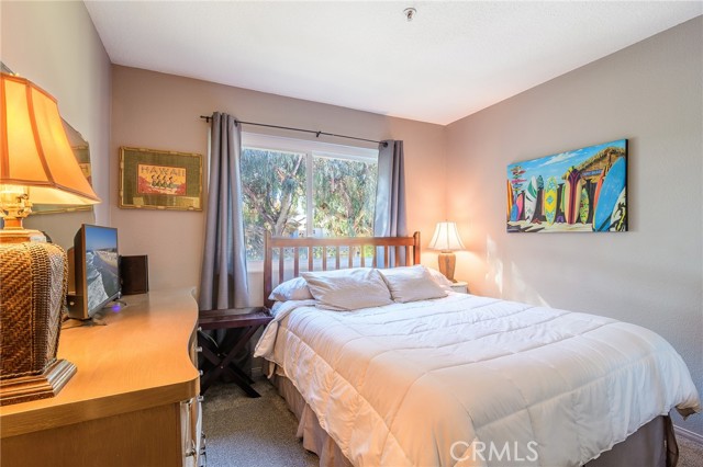 Detail Gallery Image 11 of 30 For 606 Lake St #14,  Huntington Beach,  CA 92648 - 2 Beds | 2 Baths