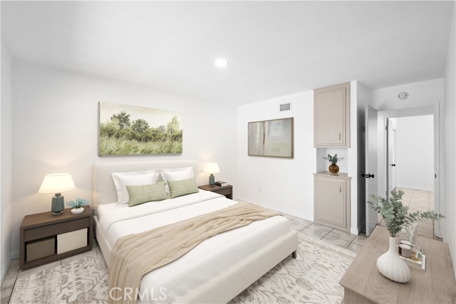 12031 Pierce Street, Sylmar CA: https://media.crmls.org/medias/758fc37c-5cae-4aca-85e9-15b2f4110d91.jpg