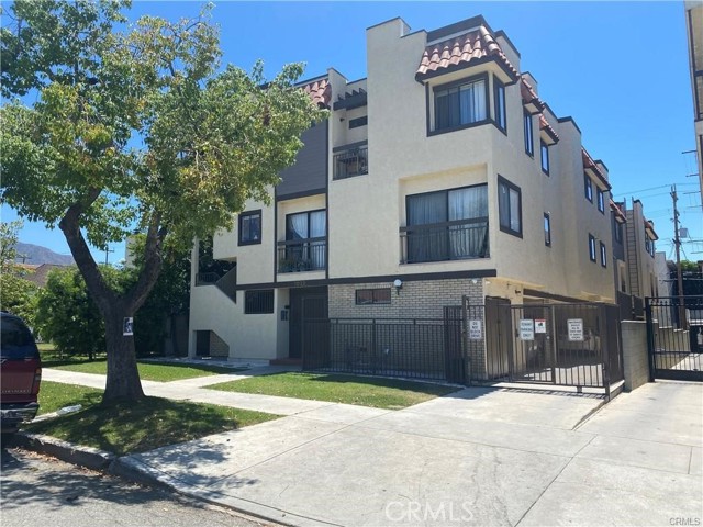 Detail Gallery Image 1 of 25 For 1022 Irving Ave #5,  Glendale,  CA 91201 - 2 Beds | 2/1 Baths