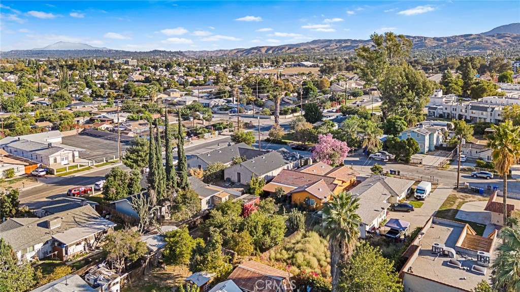 MLS #OC25251780 image #26