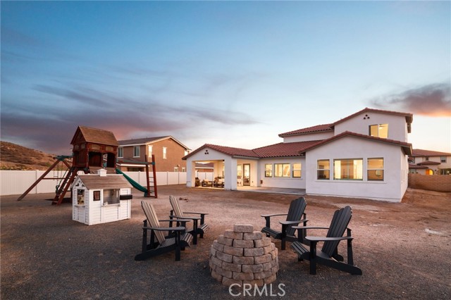 17042 Meteor Way, Riverside CA: https://media.crmls.org/medias/7590c8cb-ef1f-44e7-ac5c-c53bdc557fbe.jpg