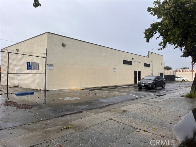 3925 Florence Avenue, Bell, California 90201, ,Commercial Lease,For Rent,3925 Florence Avenue,CRMB24144655