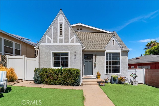 752 W 23rd St, San Pedro CA: https://media.crmls.org/medias/75915f78-aab5-4973-9638-12d711b0834a.jpg