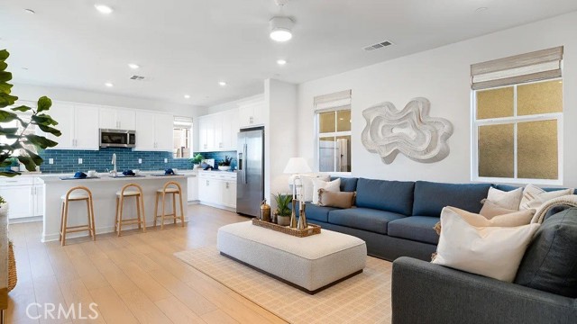 Detail Gallery Image 6 of 23 For 1708 Eagle Rd, Rialto,  CA 92376 - 3 Beds | 2/1 Baths