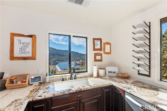 Detail Gallery Image 28 of 74 For 404 Darfo Dr, Crestline,  CA 92325 - 5 Beds | 4 Baths