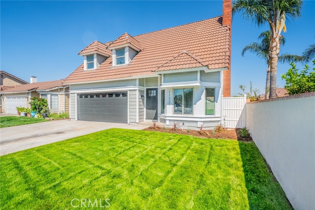 Detail Gallery Image 2 of 27 For 11321 Homewood Dr, Fontana,  CA 92337 - 4 Beds | 2/1 Baths