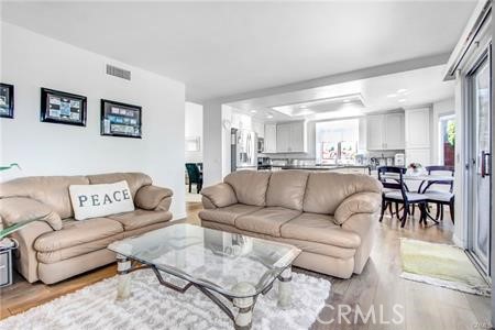 Detail Gallery Image 13 of 32 For 25951 Majorca Way, Mission Viejo,  CA 92692 - 3 Beds | 2/1 Baths