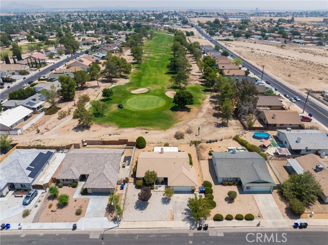 13745 Bel Air Drive, Victorville CA: https://media.crmls.org/medias/75924281-5006-458a-bd4f-e6f8a8b018b5.jpg