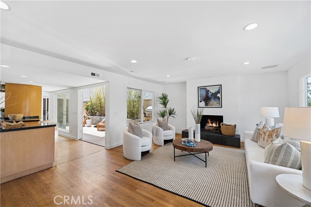 Detail Gallery Image 5 of 20 For 314 Orchid Ave, Corona Del Mar,  CA 92625 - 3 Beds | 3/1 Baths