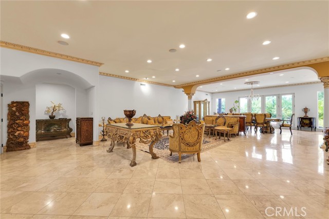 22349 Dolorosa Street, Woodland Hills CA: https://media.crmls.org/medias/759343d1-3b2f-4f34-bcbf-0efea274baa2.jpg
