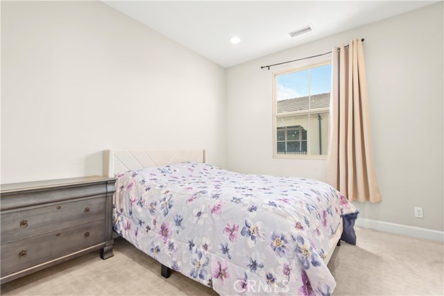 Detail Gallery Image 25 of 42 For 72 Granite, Irvine,  CA 92620 - 3 Beds | 3/1 Baths