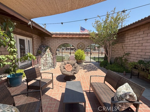 Detail Gallery Image 7 of 42 For 17857 Main St, Hesperia,  CA 92345 - 4 Beds | 3 Baths