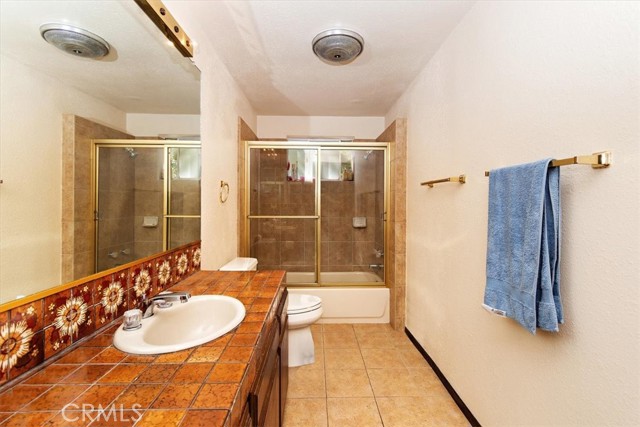 Detail Gallery Image 18 of 29 For 26669 Modoc Ln, Lake Arrowhead,  CA 92352 - 3 Beds | 2 Baths