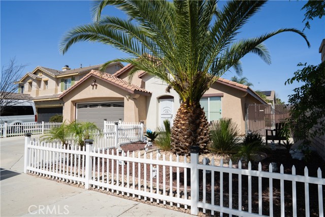 Detail Gallery Image 2 of 16 For 1316 Blazing Star, Perris,  CA 92571 - 4 Beds | 2 Baths
