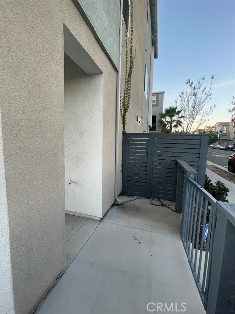 Detail Gallery Image 5 of 34 For 200 N Standard, Santa Ana,  CA 92701 - 4 Beds | 3/1 Baths