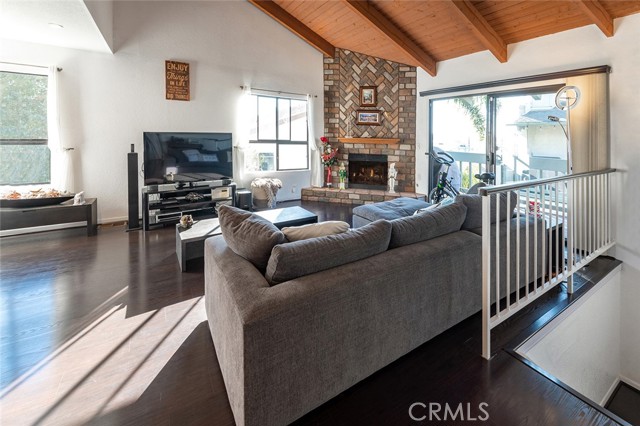 2110 Vanderbilt Lane, Redondo Beach, California 90278, 2 Bedrooms Bedrooms, ,2 BathroomsBathrooms,Residential,Sold,Vanderbilt,PV21255793