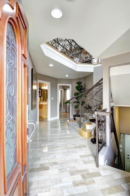 313 2nd Street, Hermosa Beach, California 90254, 3 Bedrooms Bedrooms, ,3 BathroomsBathrooms,Residential,Sold,2nd,SB12141698