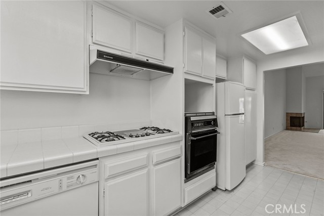 Detail Gallery Image 12 of 28 For 815 Main St #206,  El Segundo,  CA 90245 - 2 Beds | 2 Baths