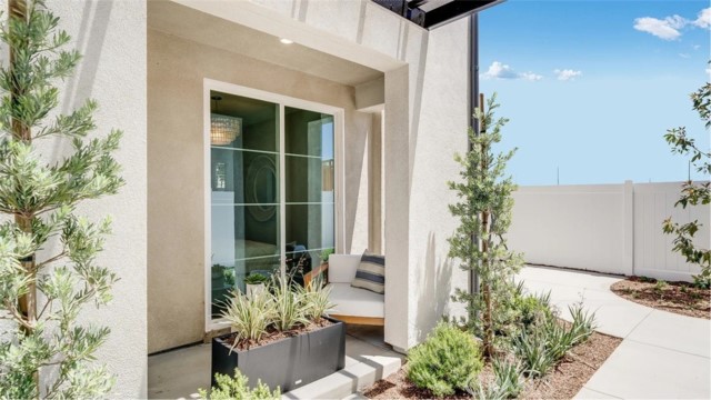 Detail Gallery Image 21 of 22 For 2587 E Lincoln Paseo, Ontario,  CA 91762 - 4 Beds | 3/1 Baths