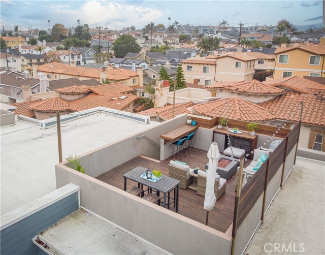 1912 Marshallfield Lane, Redondo Beach, California 90278, 4 Bedrooms Bedrooms, ,2 BathroomsBathrooms,Residential,For Sale,Marshallfield,SB24241666